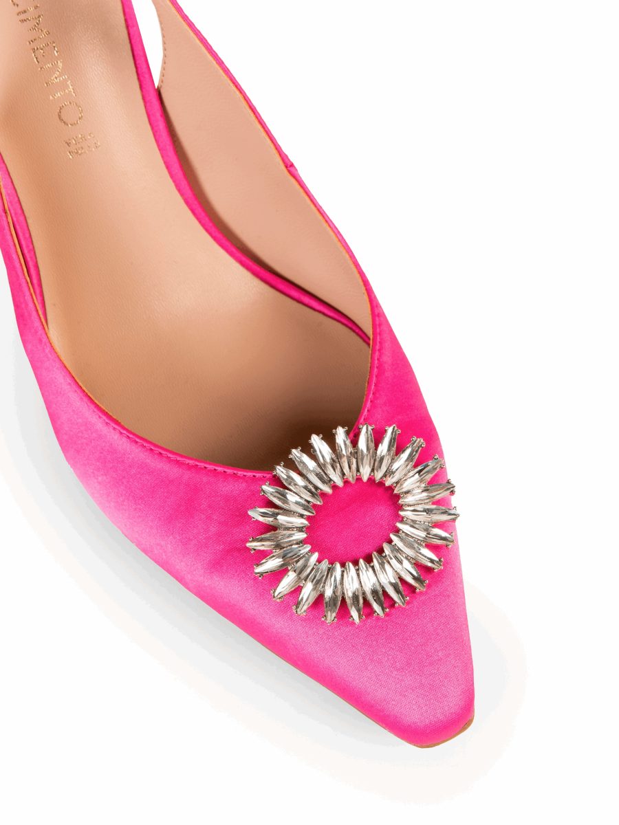 SAPATOS FÚCSIA COM APLIQUE DE PEDRAS RINASCIMENTO - Image 6